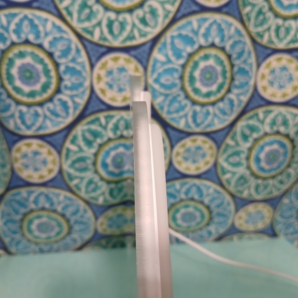 Neon 'Slay' Sign - Picture 10 of 13